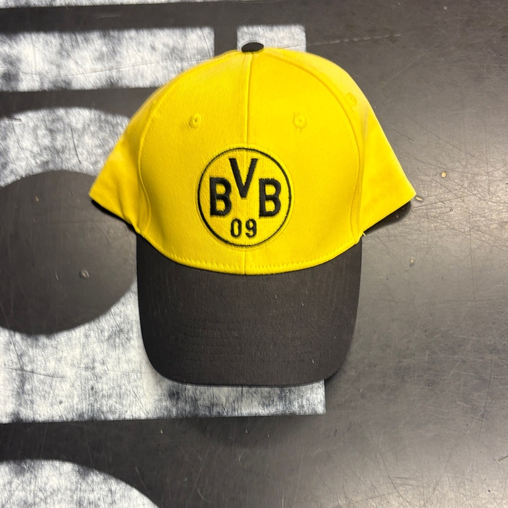 BVB 09 Yellow and Black Cap